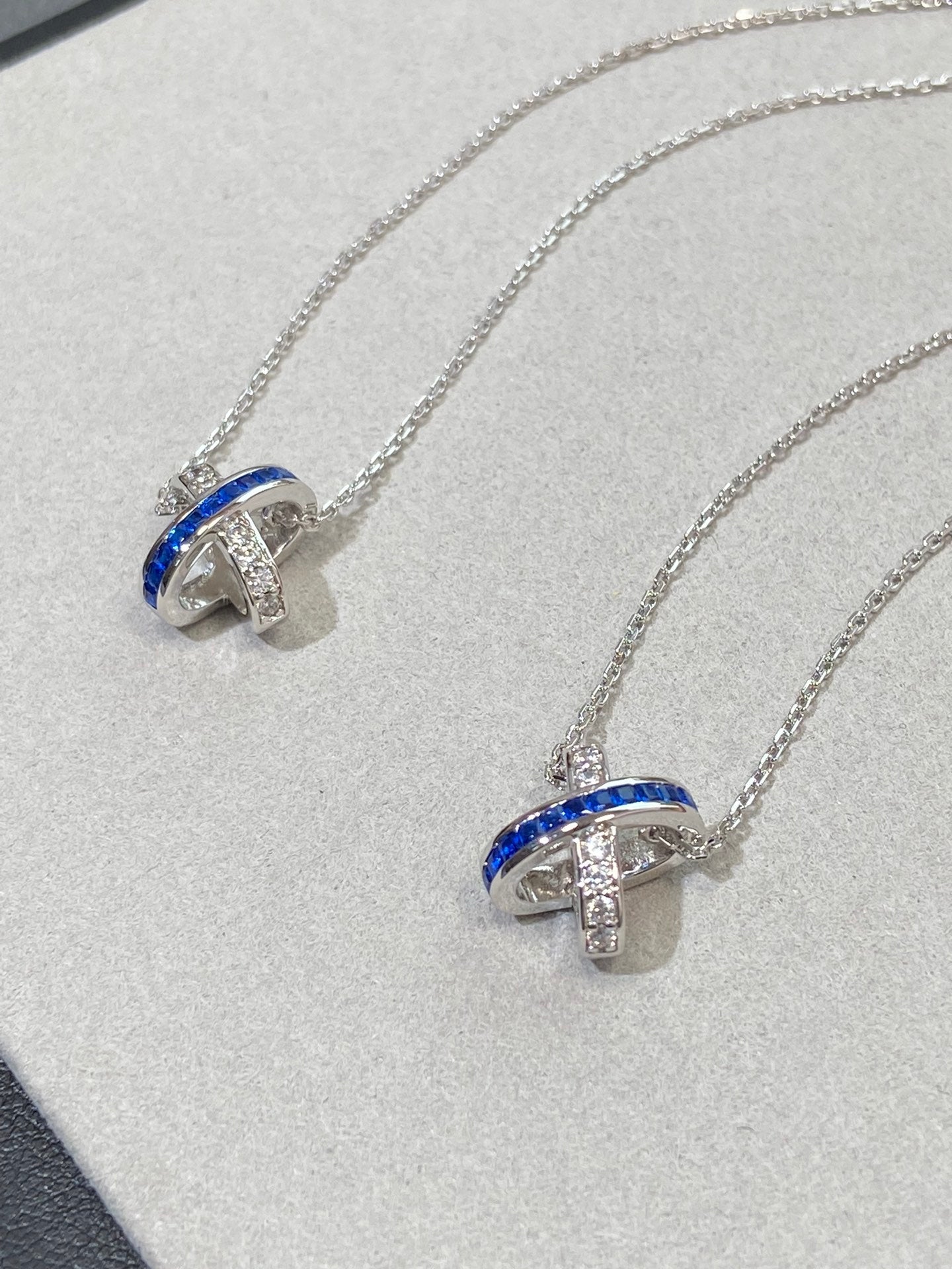 Loco LIENS DIAMOND SILVER NECKLACE