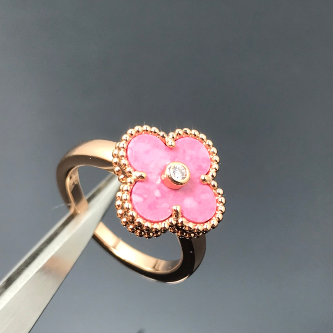 Loco CLOVER RHODONITE ROSE GOLD RING