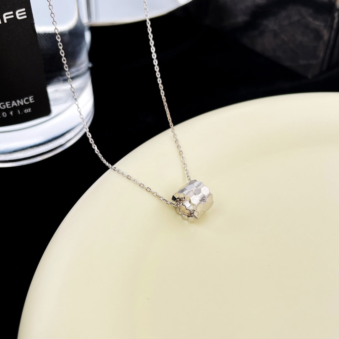 Loco BEE MINI PEDANT DIAMOND NECKLACE