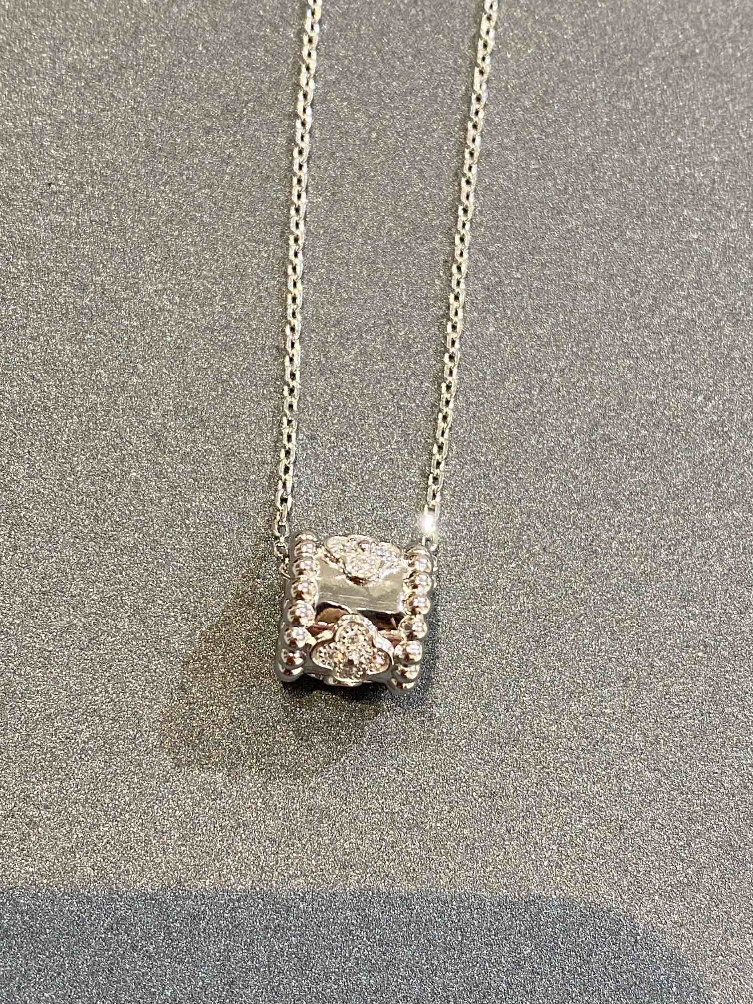 Loco PERLEE PEDANT SIVLER DIAMOND NECKLACE