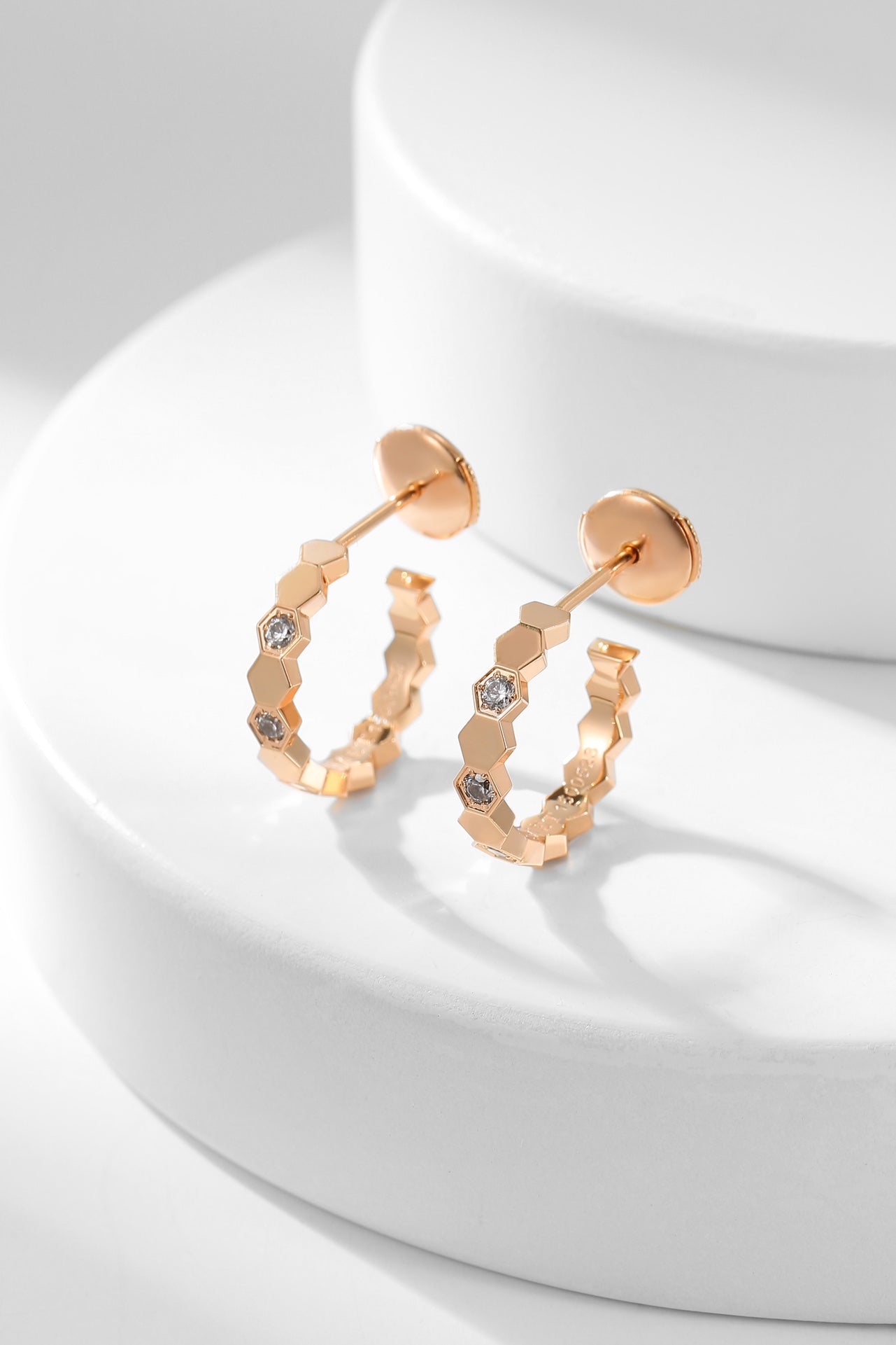 Loco BEE LOVE DIAMOND HOOP EARRINGS