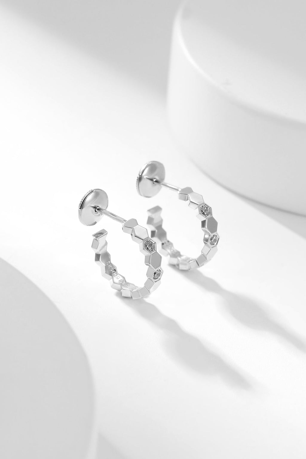 Loco BEE LOVE DIAMOND HOOP EARRINGS