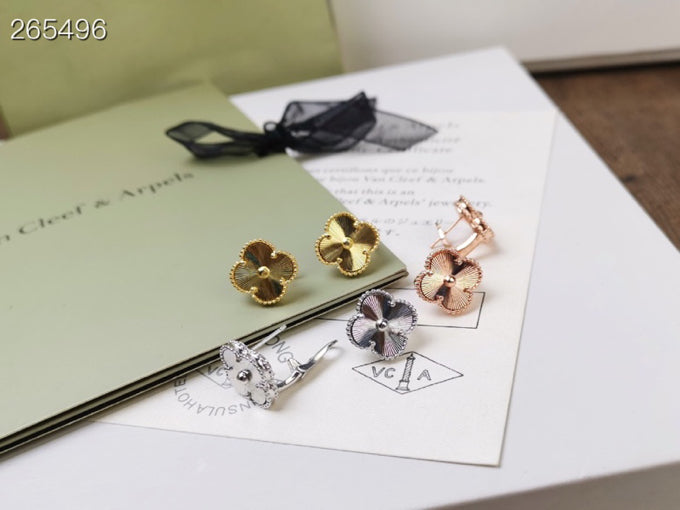 Loco CLOVER MEDIUM STUD EARRINGS