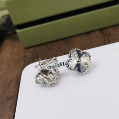 Loco CLOVER MEDIUM STUD EARRINGS