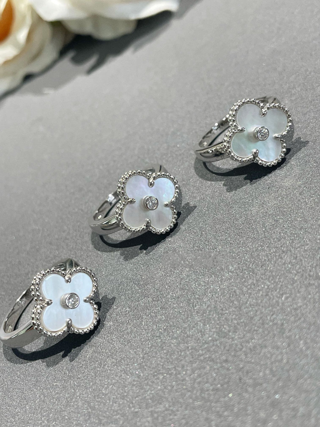 Loco CLOVER SILVER MOP DIAMOND RING