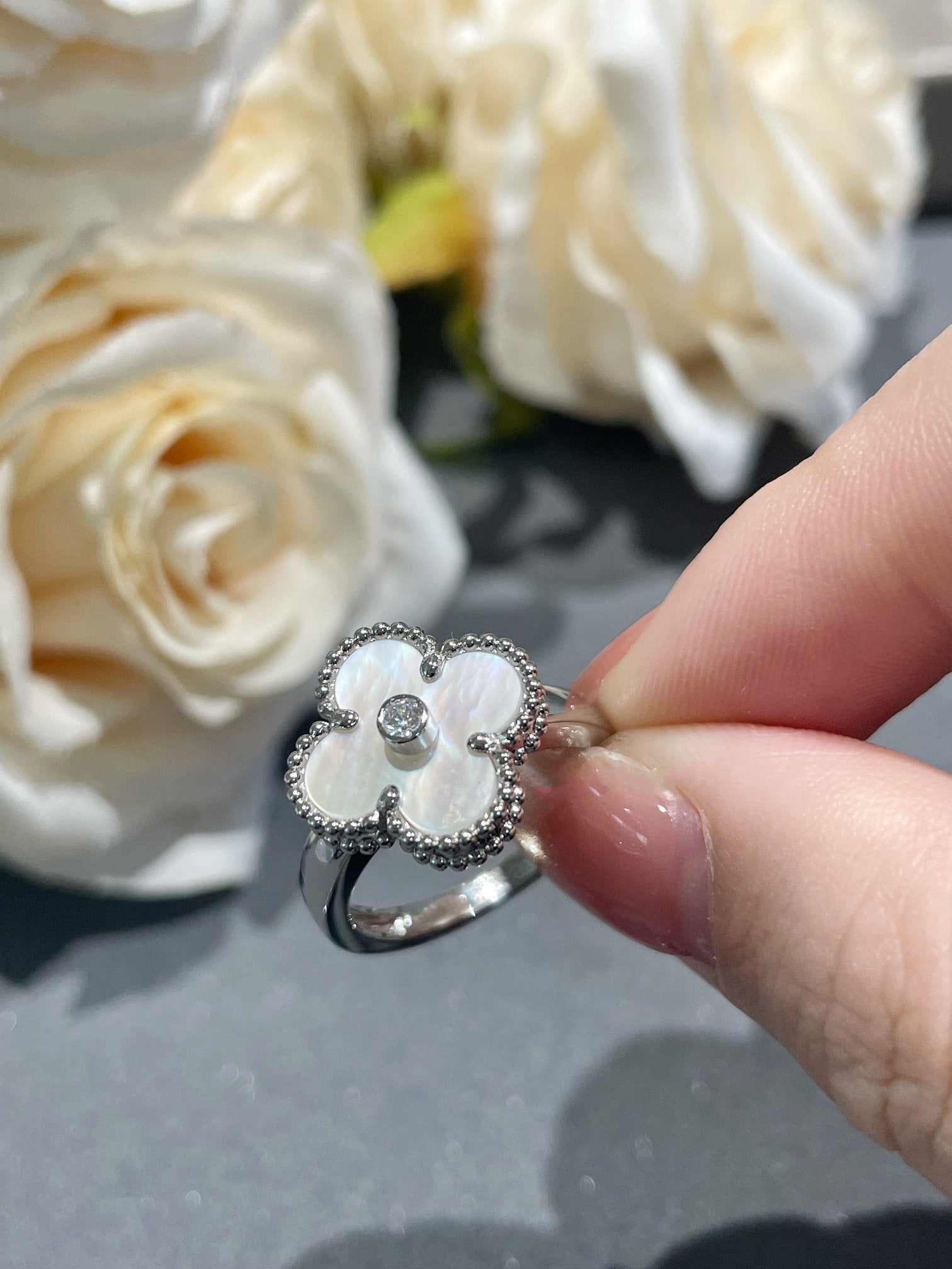 Loco CLOVER SILVER MOP DIAMOND RING