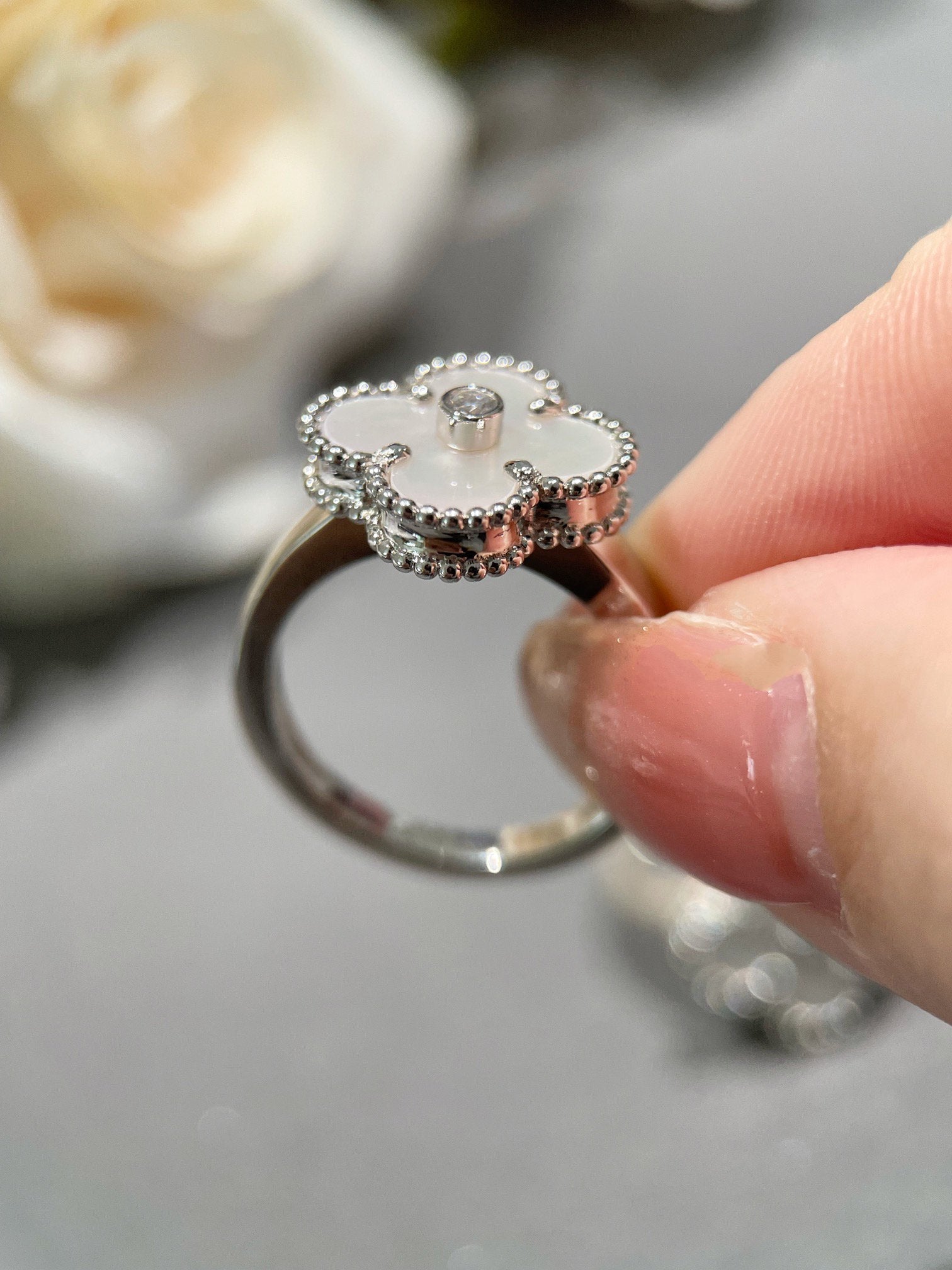 Loco CLOVER SILVER MOP DIAMOND RING