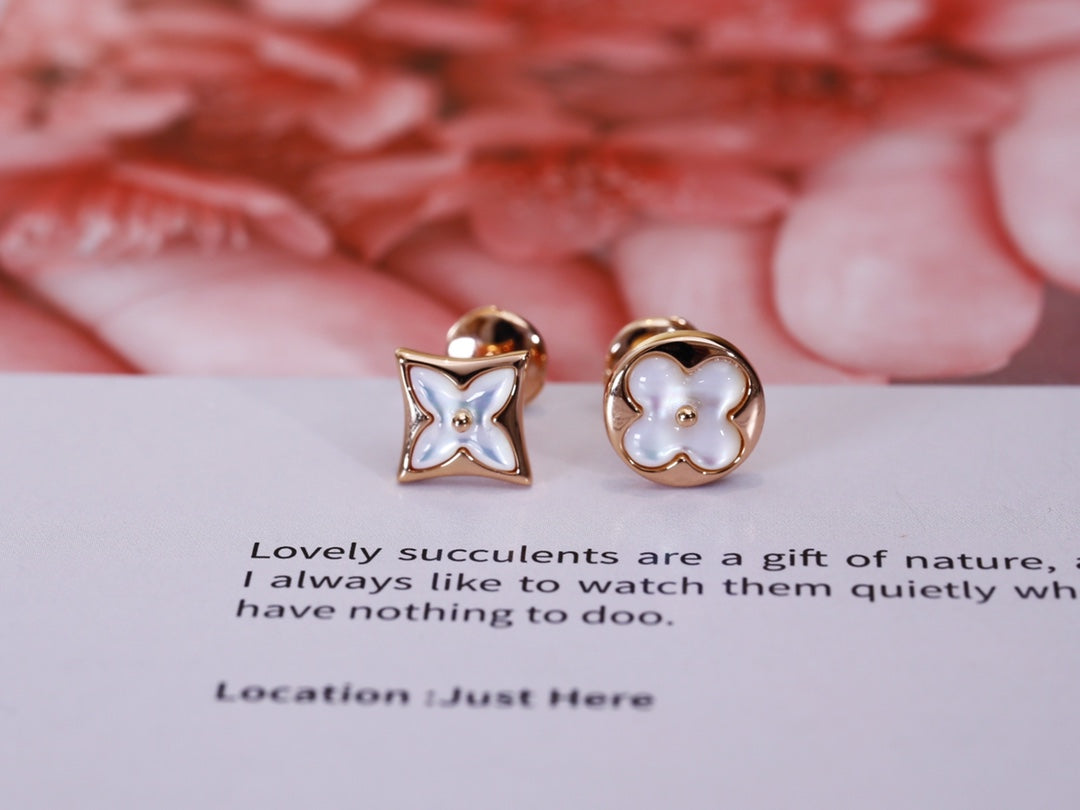 Loco STAR AND SUN PINK GOLD MOP STUD EARRINGS