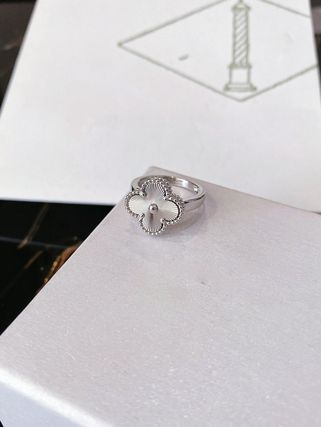Loco CLOVER SILVER RING