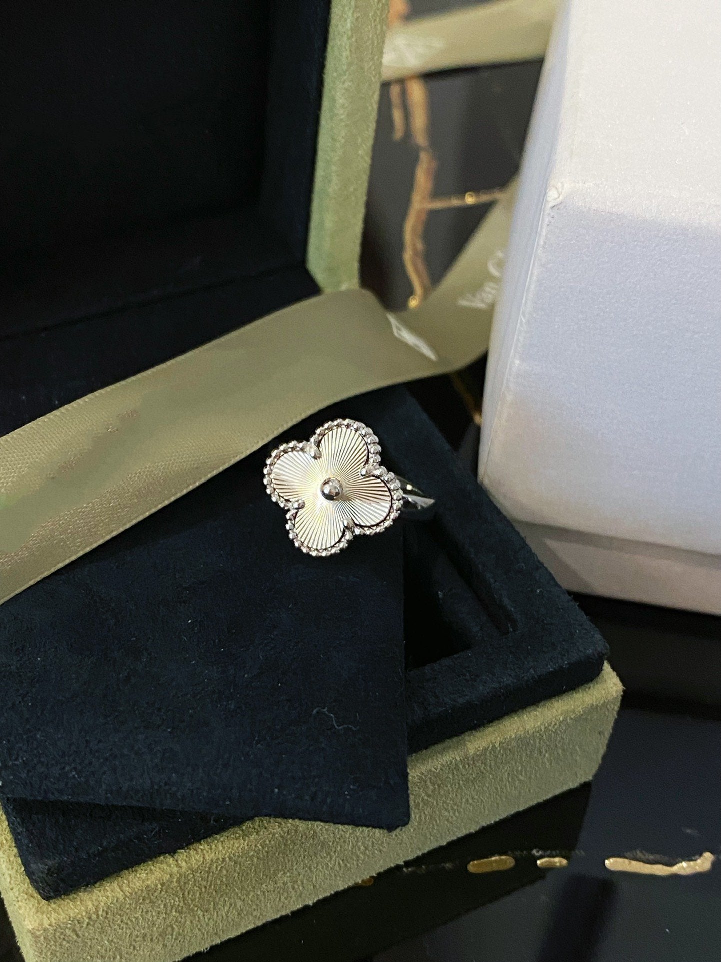 Loco CLOVER SILVER RING