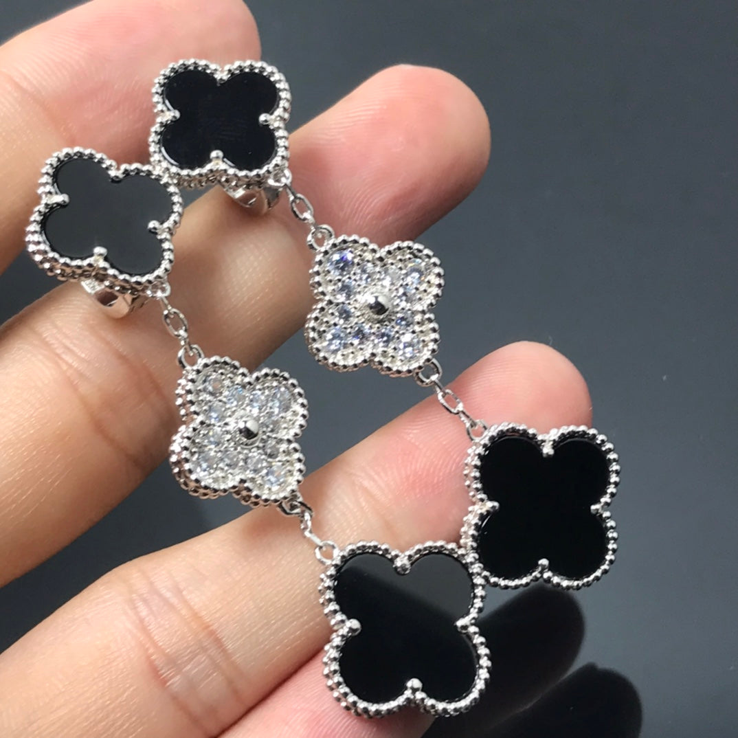Loco CLOVER 3 MOTIF DIAMOND ONYX SILVER EARRINGS