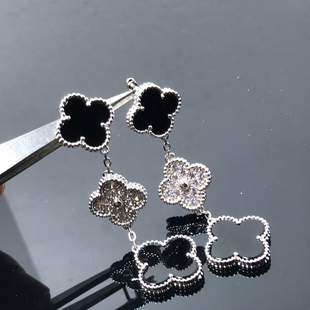 Loco CLOVER 3 MOTIF DIAMOND ONYX SILVER EARRINGS