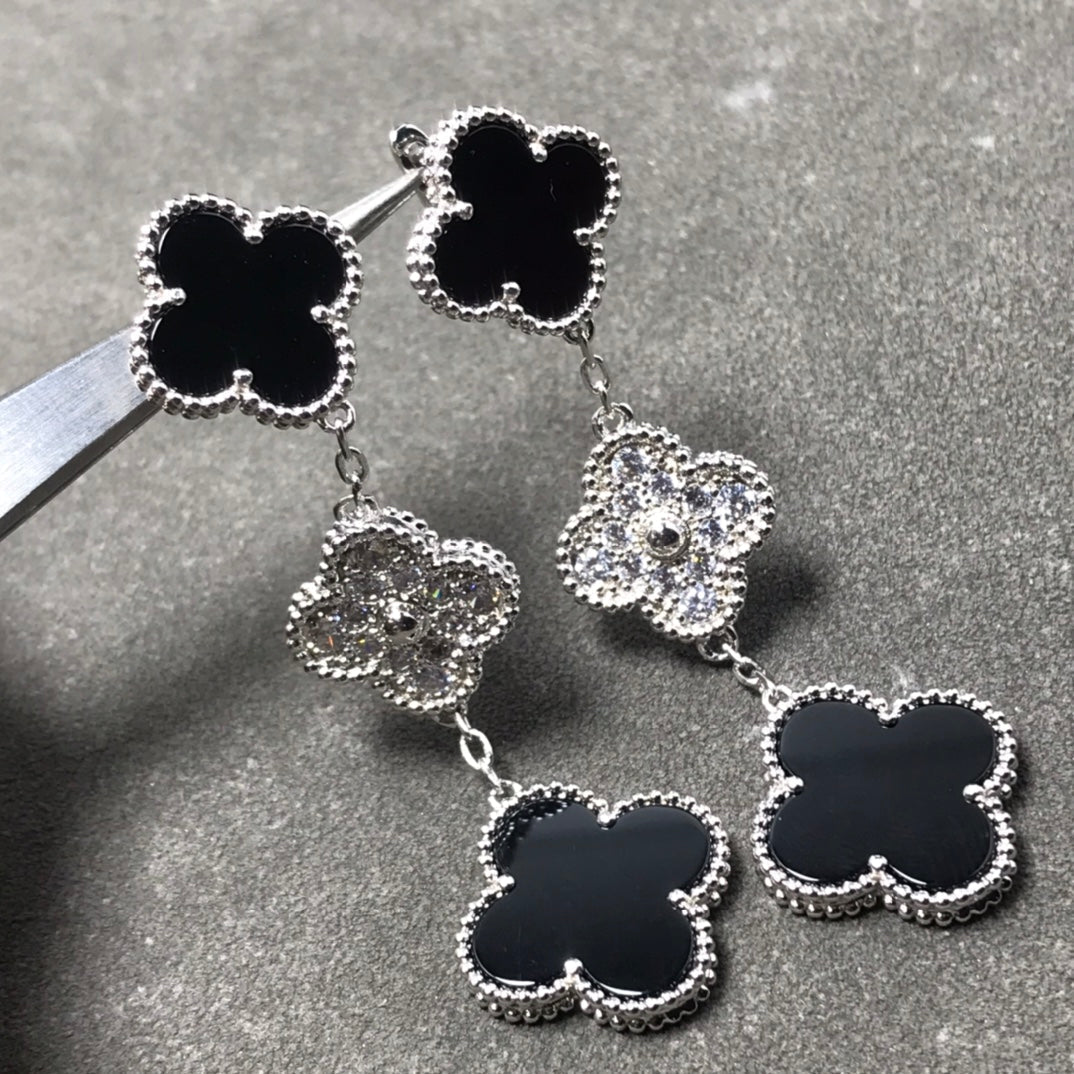 Loco CLOVER 3 MOTIF DIAMOND ONYX SILVER EARRINGS