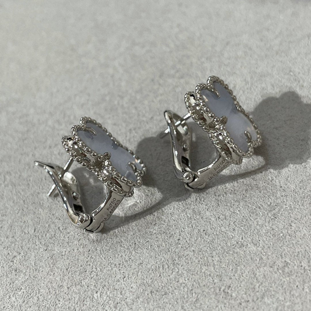 Loco CLOVER CHALCEDONY SILVER STUD EARRINGS