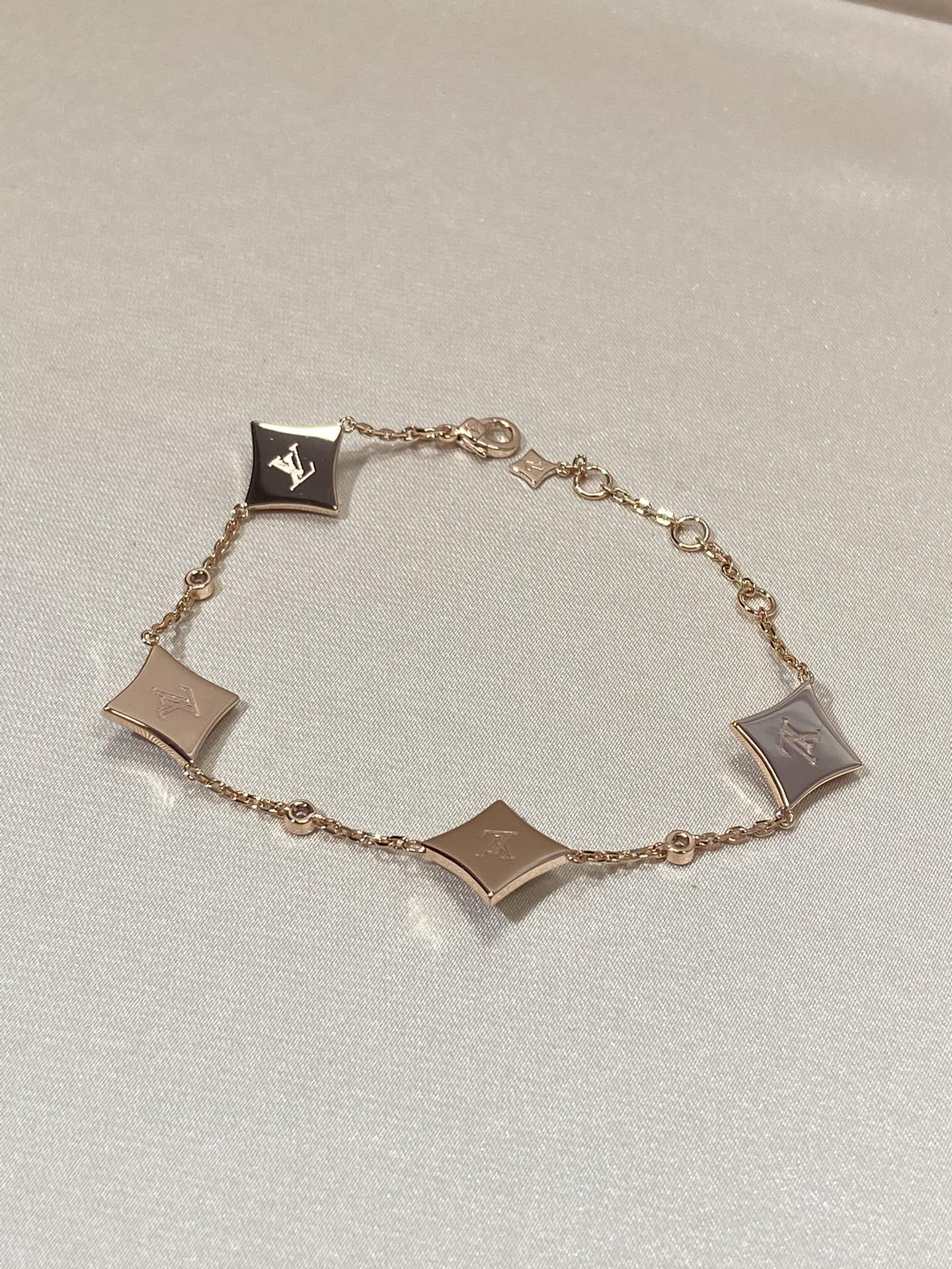 Loco STAR 4 MOTIF MOP DIAMOND PINK GOLD BRACELET