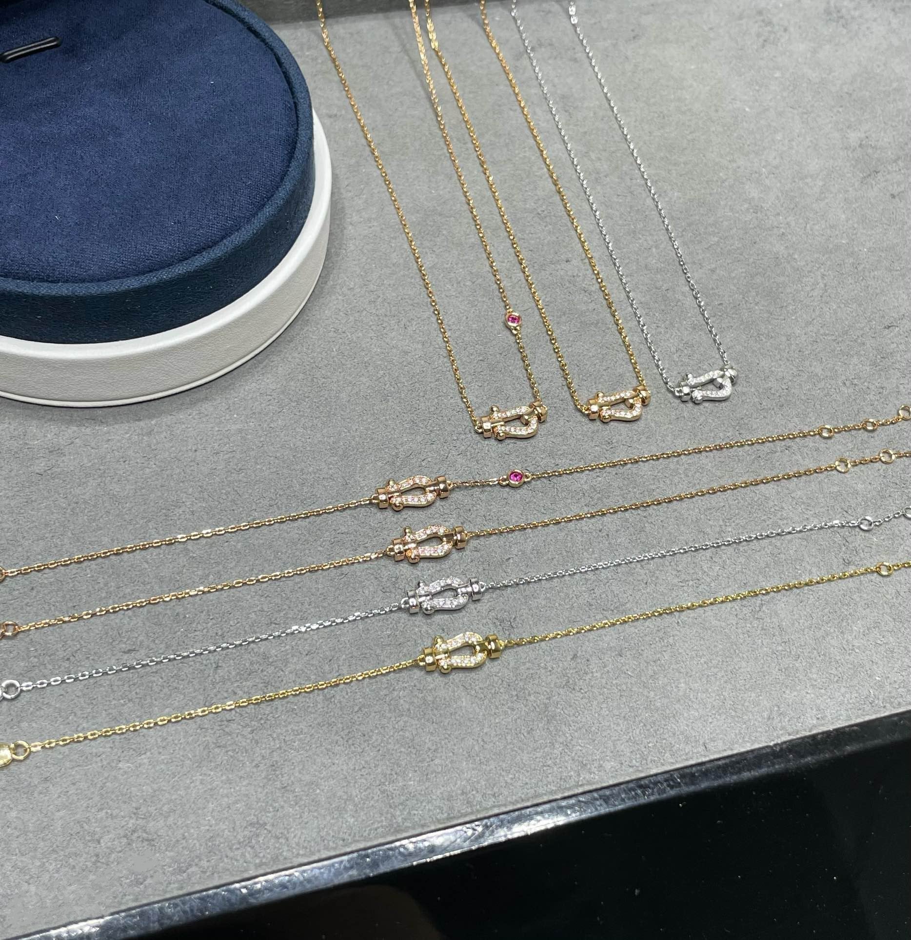 Loco FORCE 10 DIAMOND PINK GOLD NECKLACE