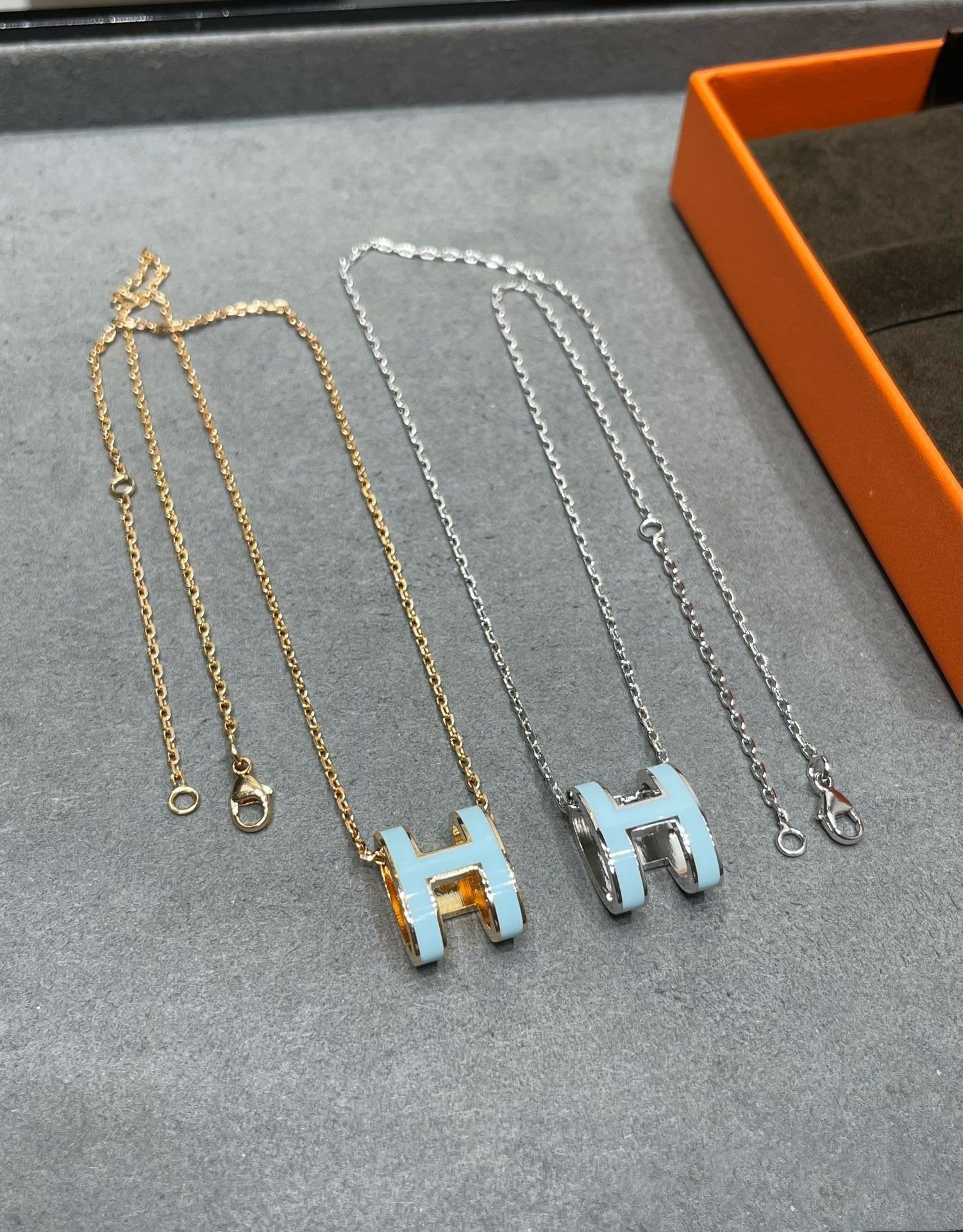 Loco POP H SKY BLUE NECKLACE