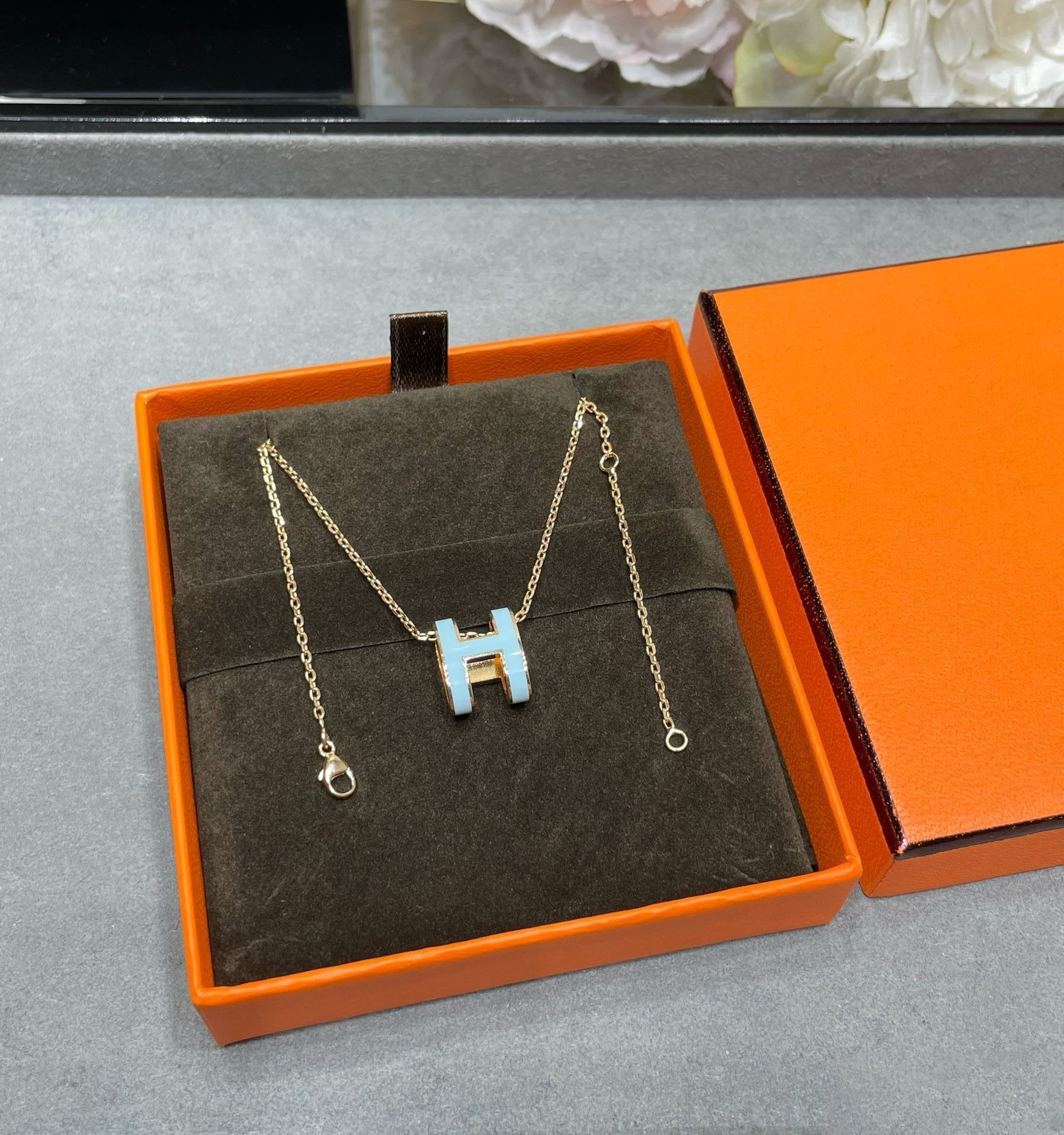 Loco POP H SKY BLUE NECKLACE