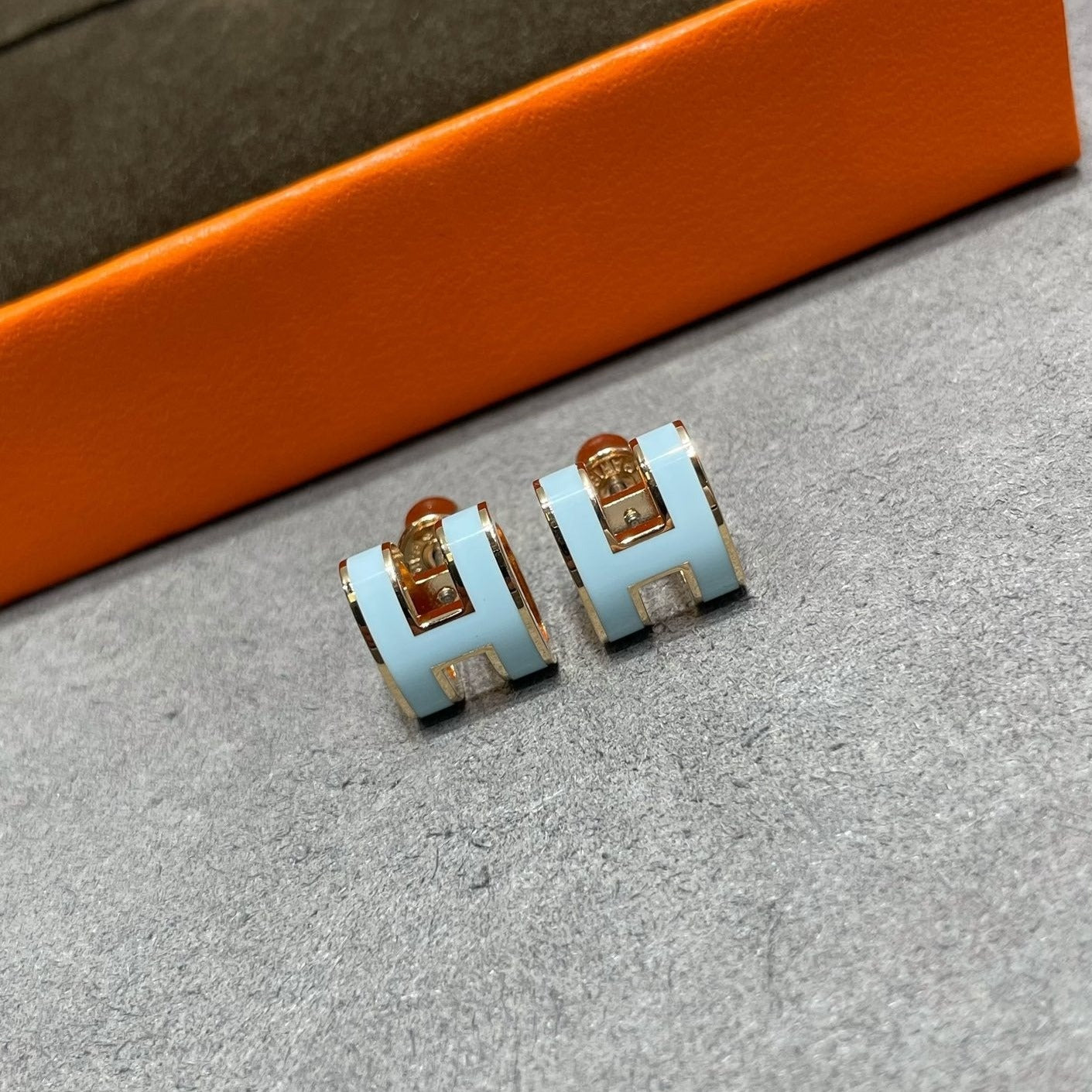 Loco POP H SKY BLUE STUD EARRINGS