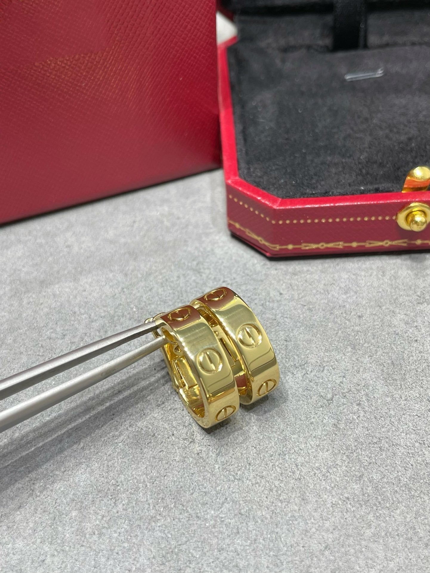 Loco LOVE 5.5MM EARRINGS