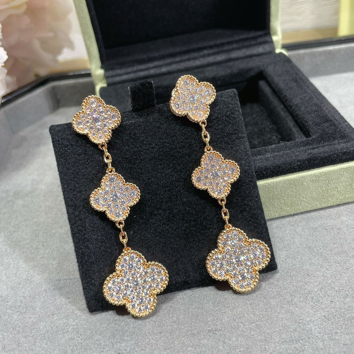 Loco CLOVER 3 MOTIFS DIAMOND PAVED ROSE GOLD EARRINGS