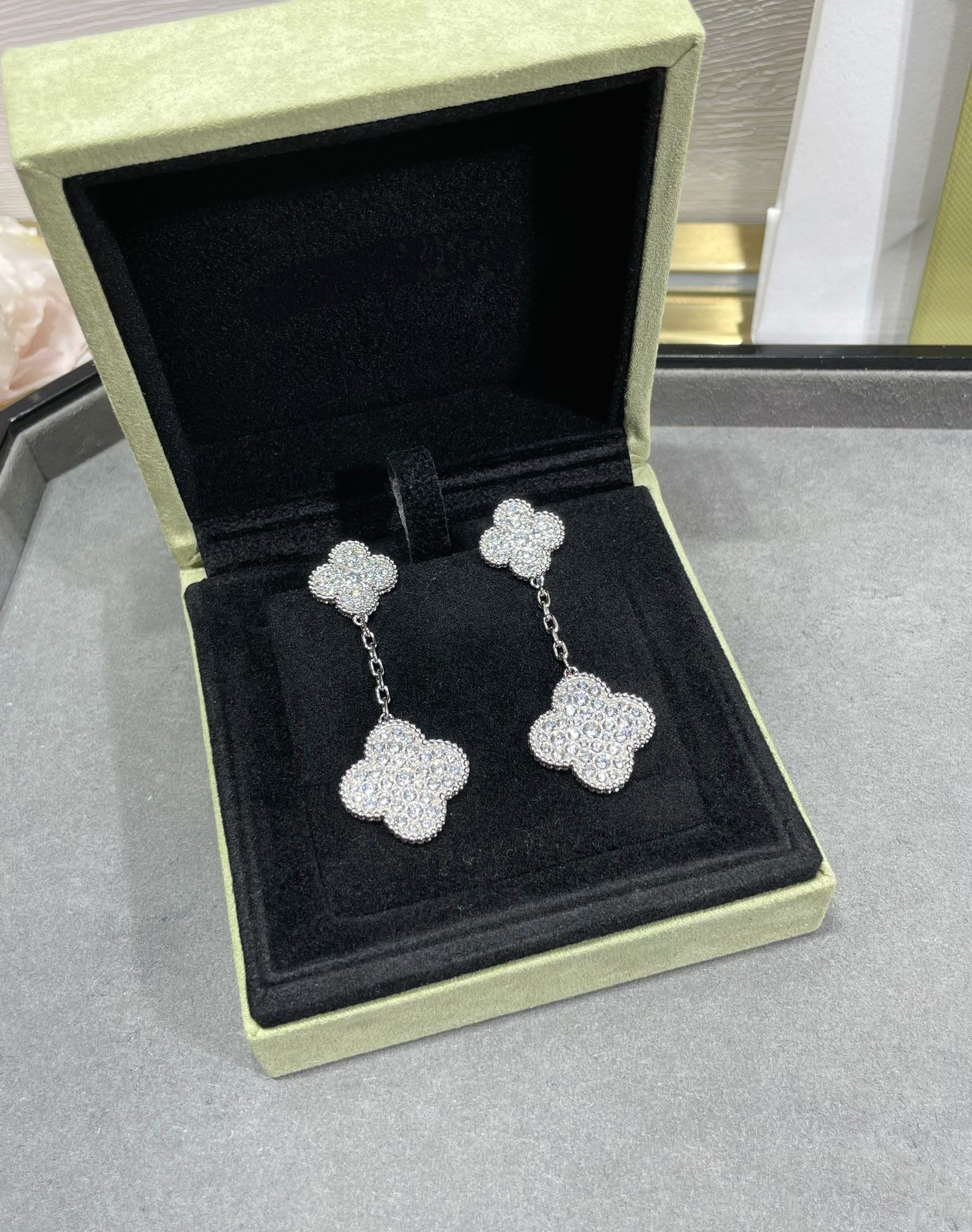 Loco CLOVER 2 MOTIFS DIAMOND PAVED SILVER EARRINGS
