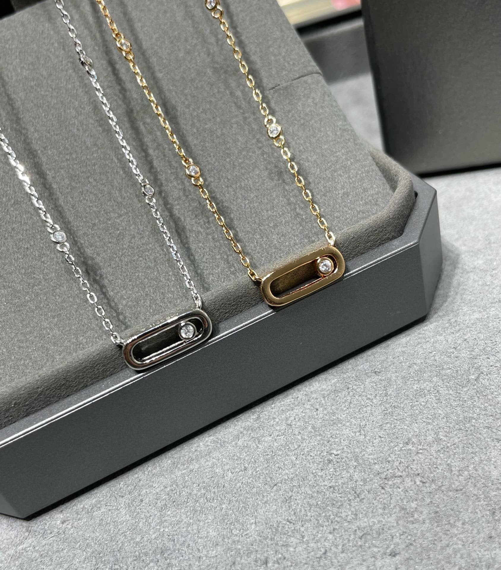 [Loco jewelrys]MOVE UNO DIAMOND NECKLACE