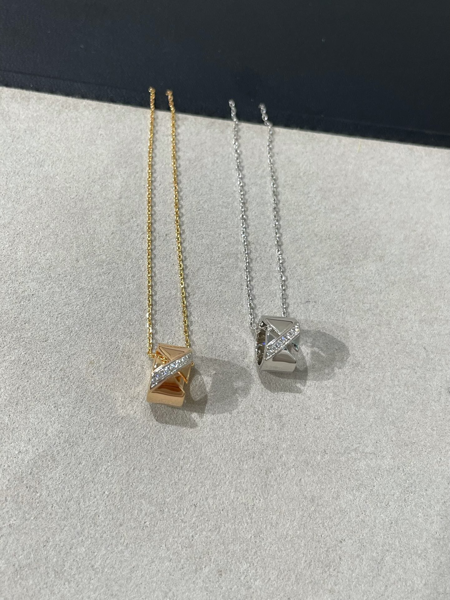 Loco LIENS EVIDENCE DIAMOND NECKLACE