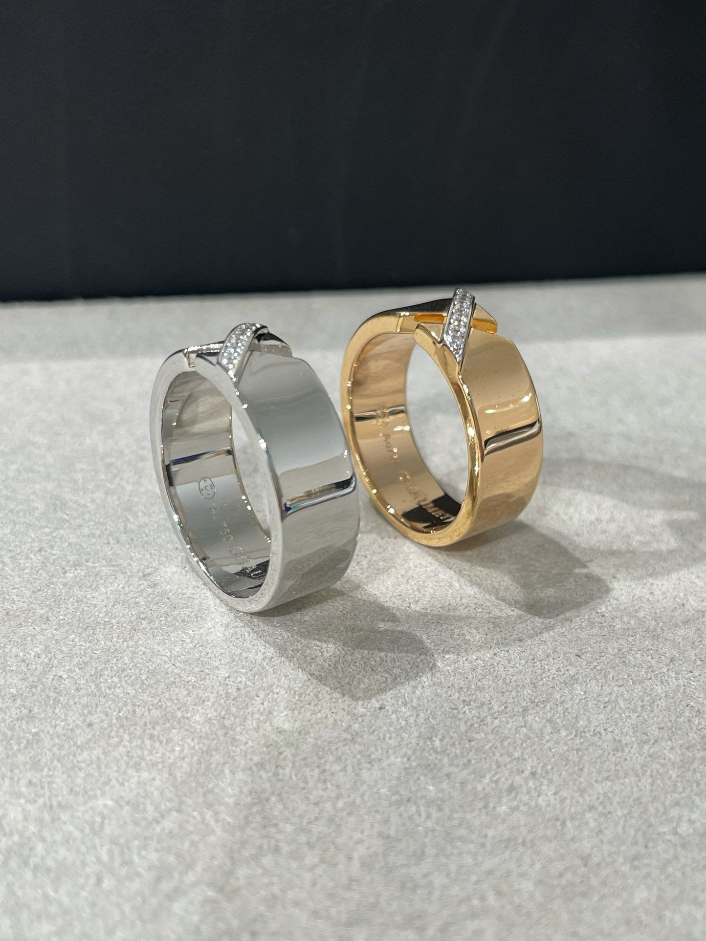 Loco LIENS EVIDENCE DIAOMOND RING