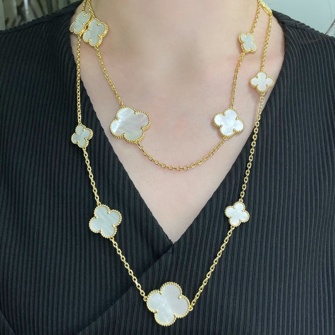 Loco CLOVER 16 MOTIF WHITE MOP GOLD NECKLACE