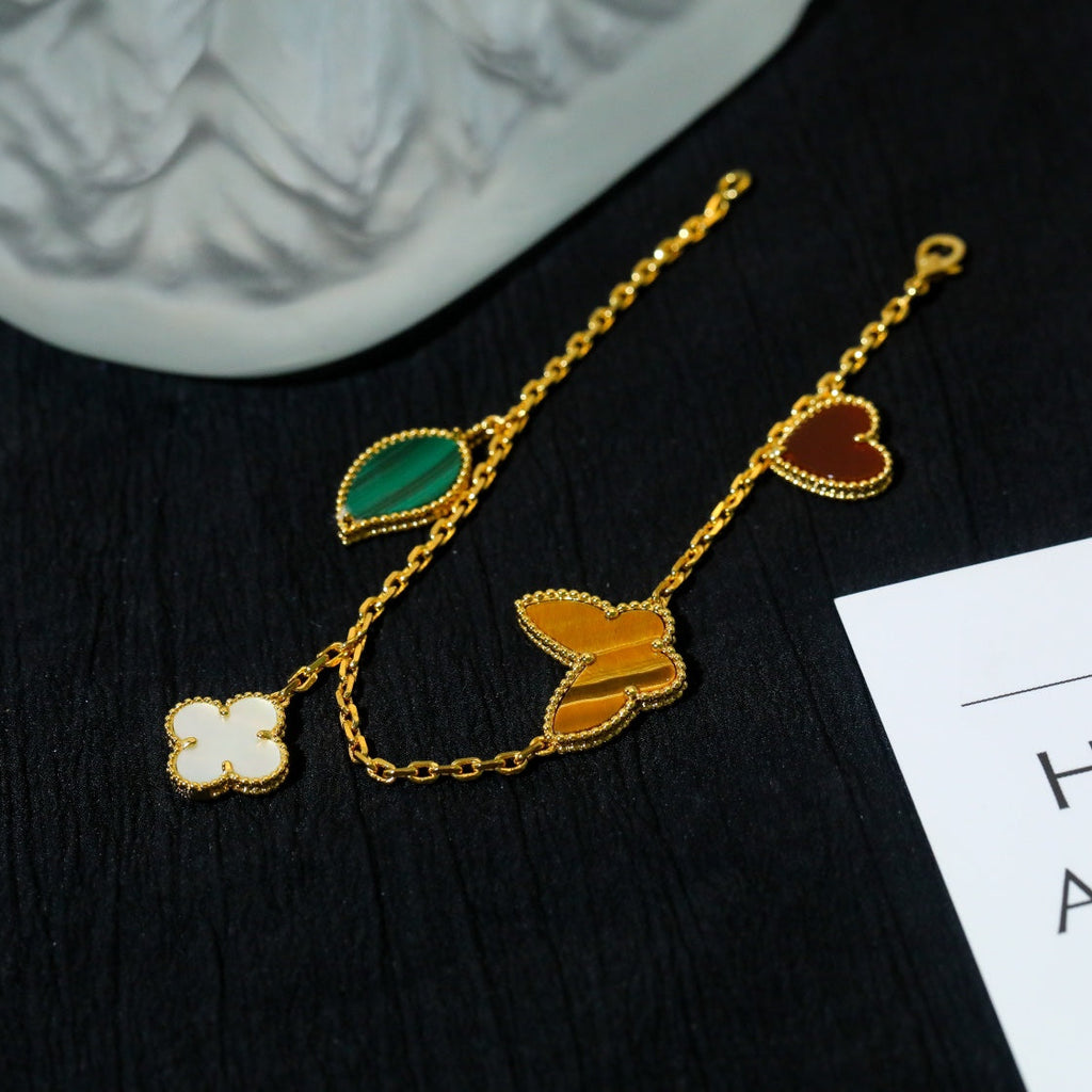 Loco LUCKY SPRING 5 MOTIF GOLD BRACELET