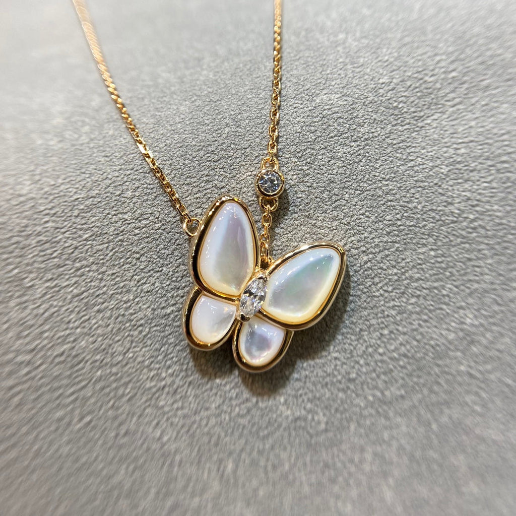 Loco BUTTERFLY MOP DIAMOND NECKLACE