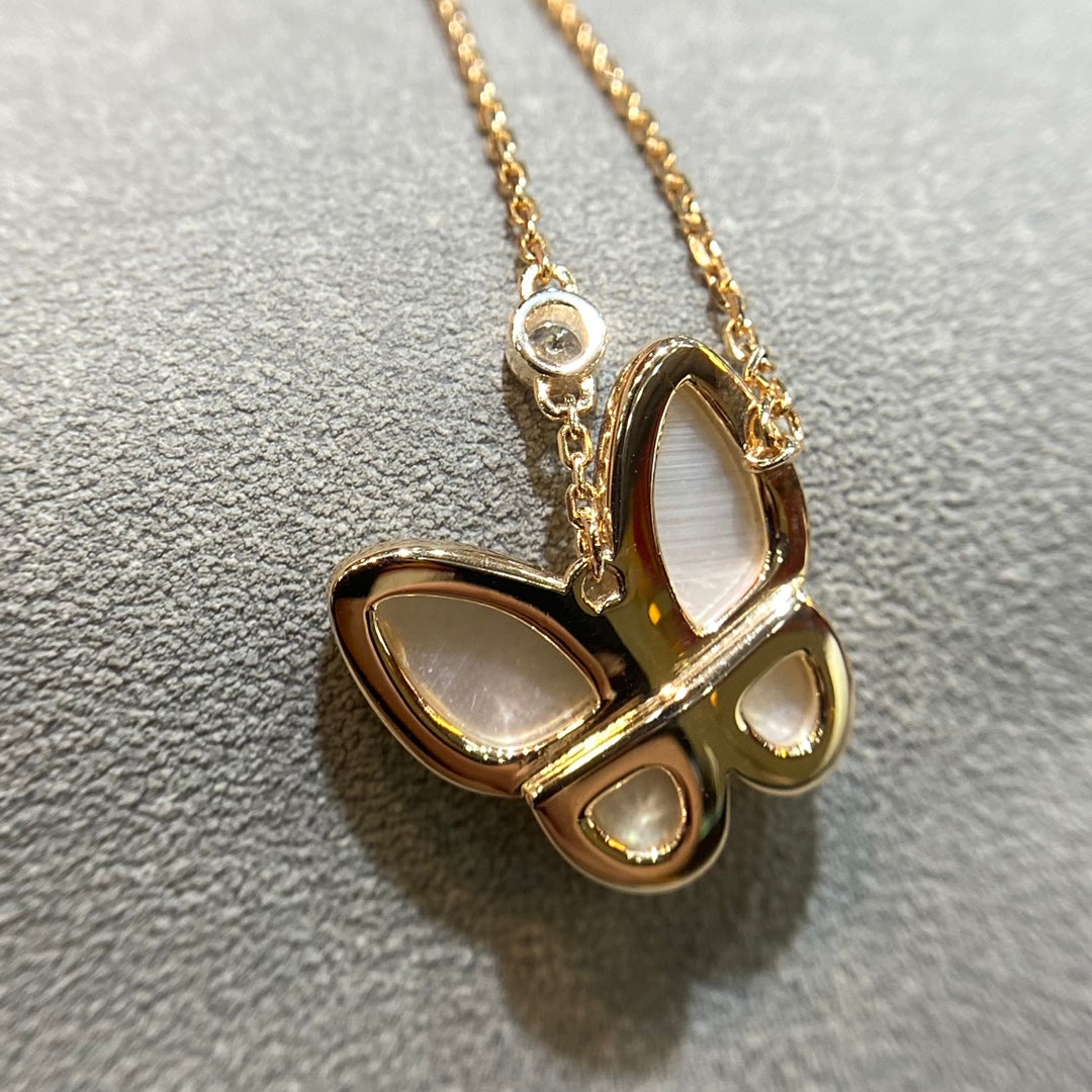 Loco BUTTERFLY MOP DIAMOND NECKLACE