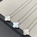 Loco CLOVER MEDIUM SILVER WHITE MOP NECKLACE