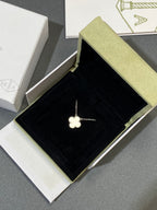 Loco CLOVER MEDIUM SILVER WHITE MOP NECKLACE