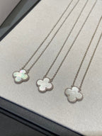 Loco CLOVER MEDIUM SILVER WHITE MOP NECKLACE