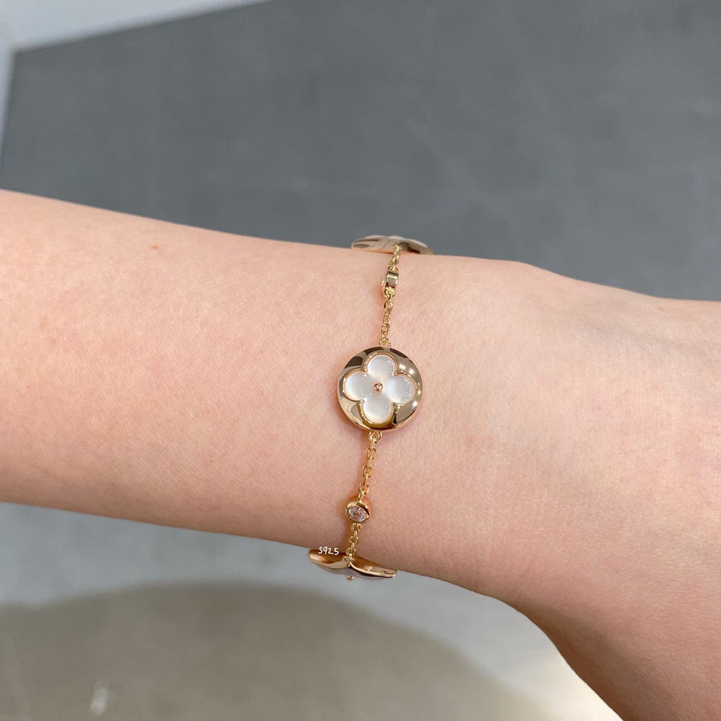 Loco STAR AND SUN 4 MOTIF WHITE MOP PINK GOLD BRACELET