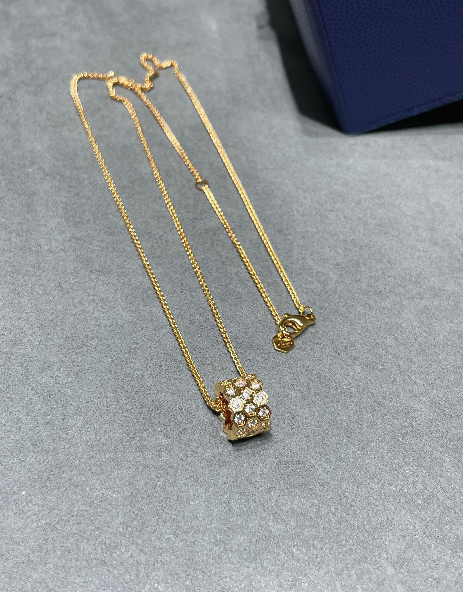 Loco BEE LOVE DIAMOND PAVED 3 ROW NECKLACE