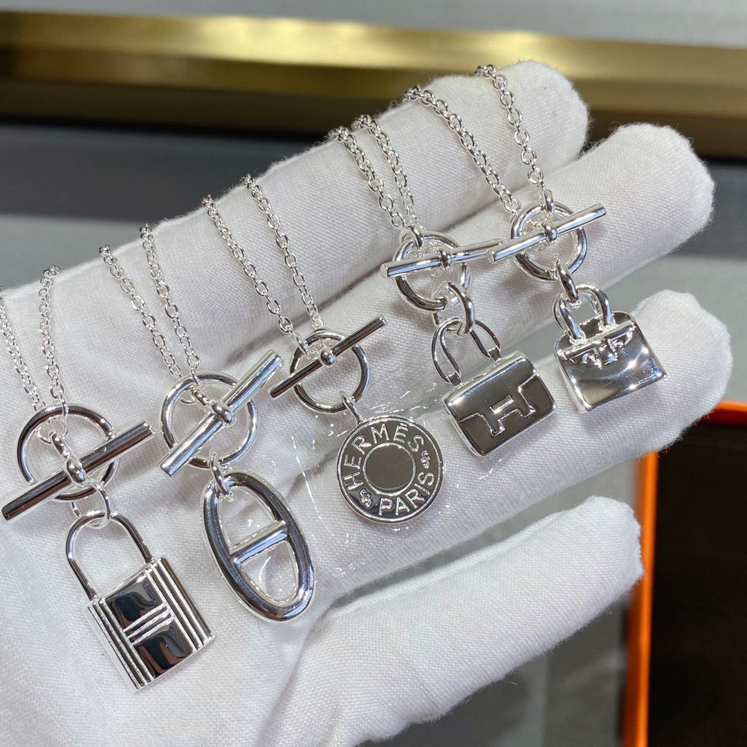 Loco CONSTANCE PEDANT SILVER NECKLACE