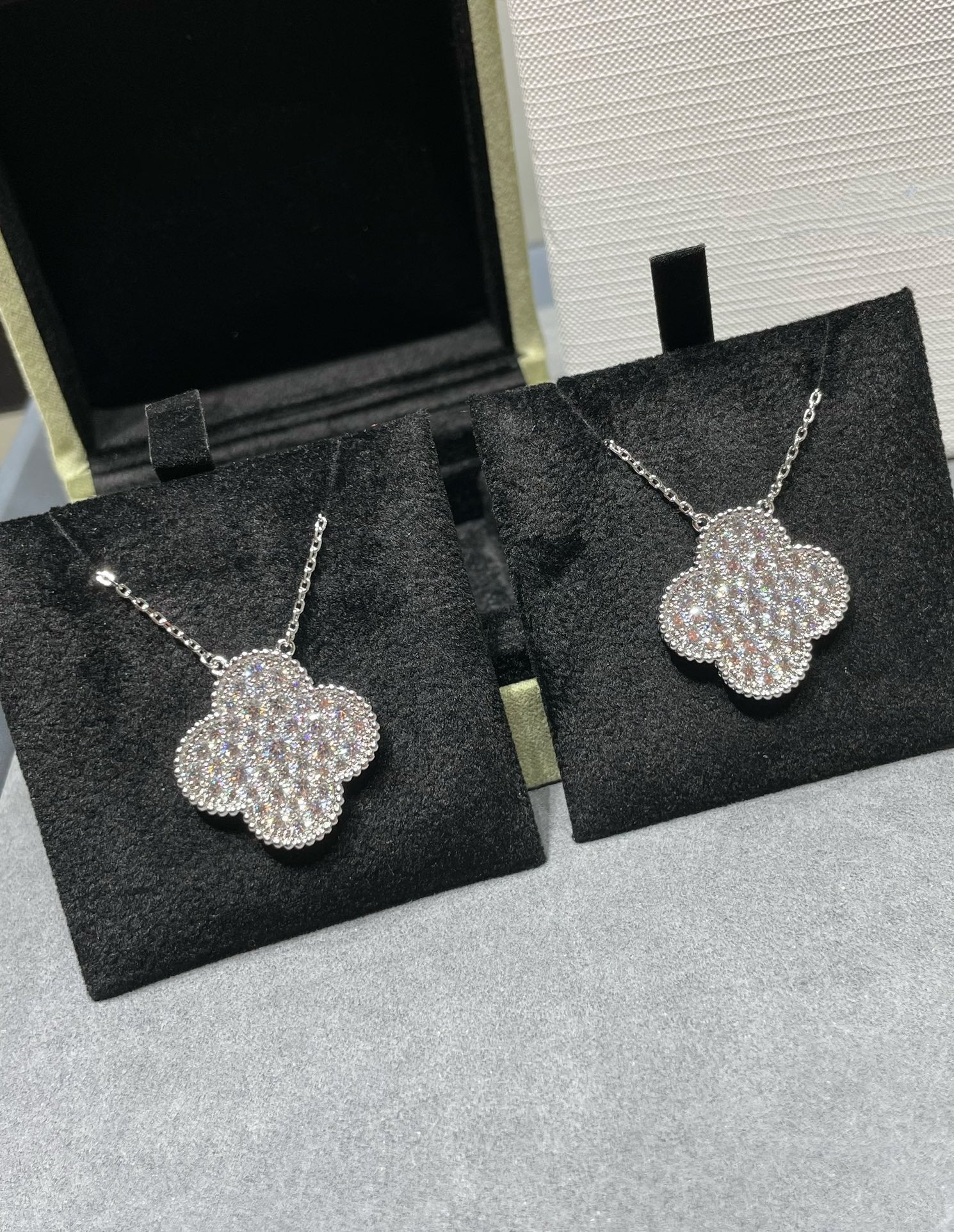 Loco CLOVER 25MM LARGE PENDANT DIAMOND PAVED SILVER NECKLACE