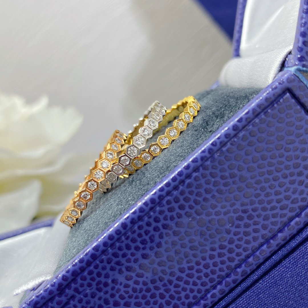 Loco BEE LOVE DIAMOND PAVED SMALL RING