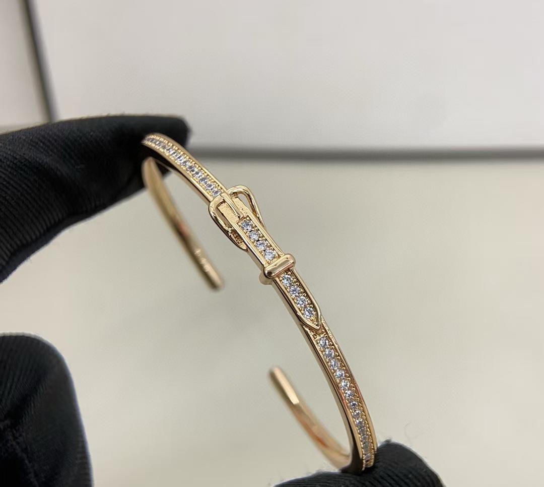 [Loco ] DIAMOND-ENCRUSTED BRACELET THREE COLORS