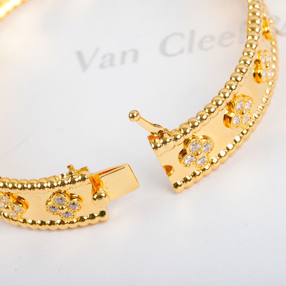 Loco CLOVER BRACELET 8MM DIAMONDS