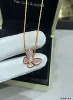 [Loco ] BUTTERFLY PINK MOTHER-OF-PEARL DIAMOND NECKLACE