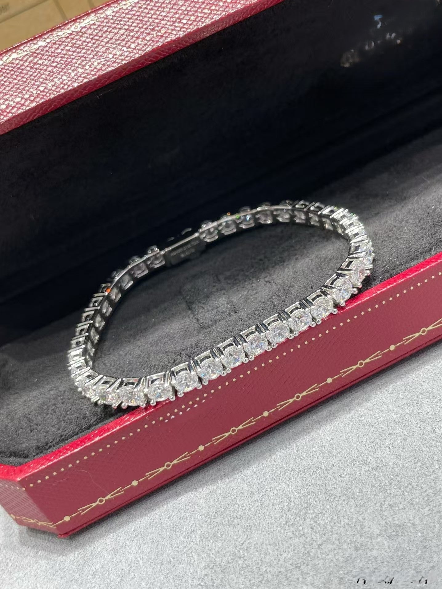 [Loco ]TENNIS BRACELET WITH FULL DIAMOND SETTING