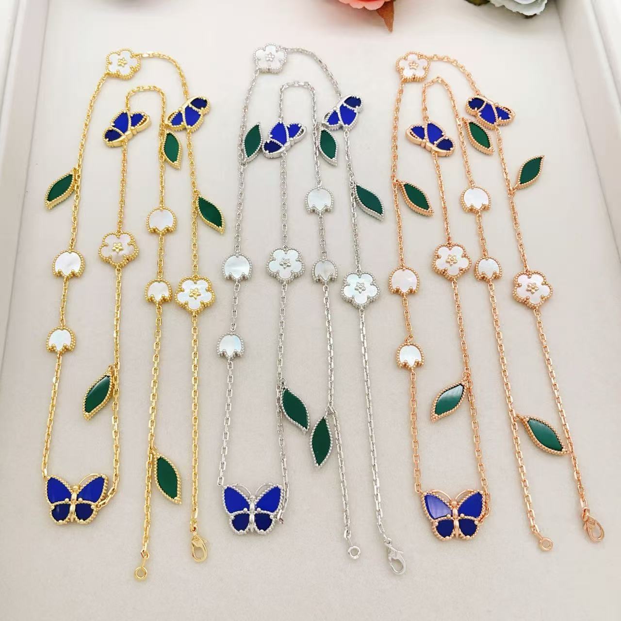 [Loco ] 26 NEW CLOVER 15 MOTIFS LUCKY NECKLACE