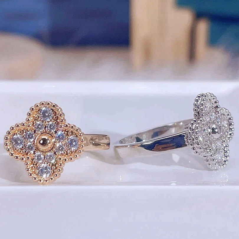 Loco CLOVER DIAMOND RING