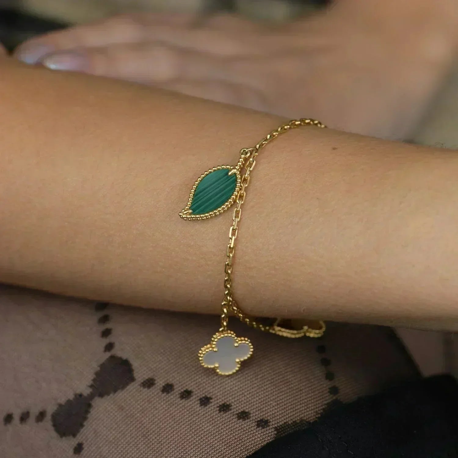 Loco LUCKY SPRING 5 MOTIF GOLD BRACELET