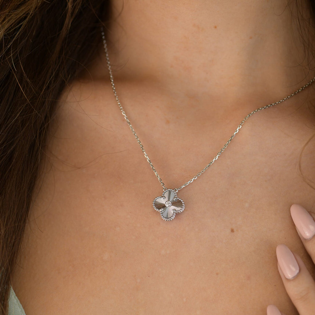 Loco CLOVER  15MM DIAMOND LASER NECKLACE SILVER