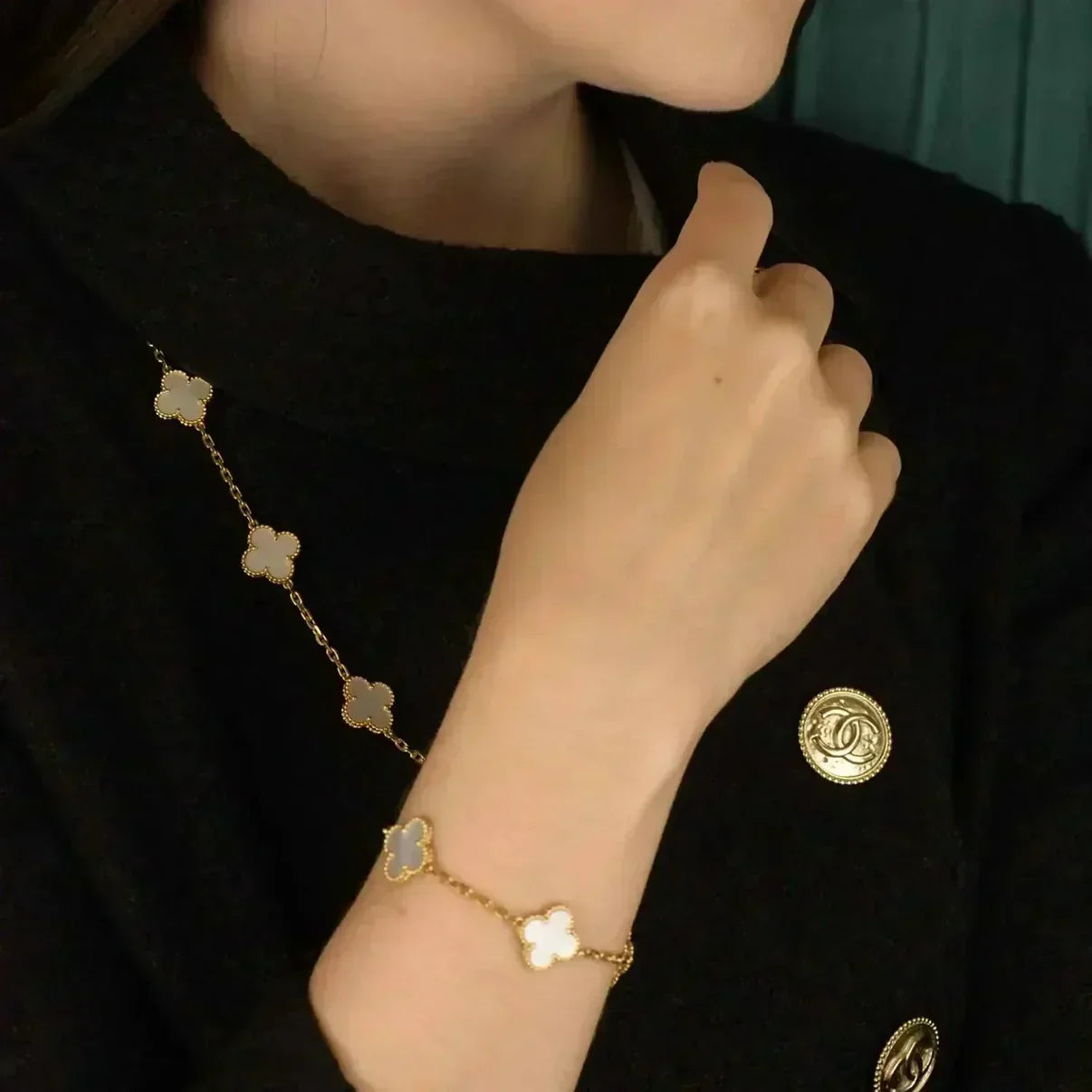 [Loco ]New CLOVER WHITE PEARL MOP 5 MOTIF BRACELET COLLECTION